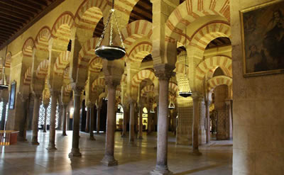 mosquée transformée en cathédrale au XVIe